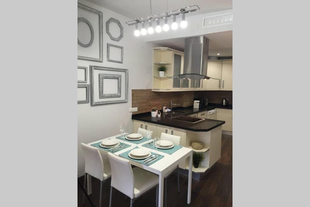 New!!! Luxury City Center & Private Terrace Μάλαγα Εξωτερικό φωτογραφία
