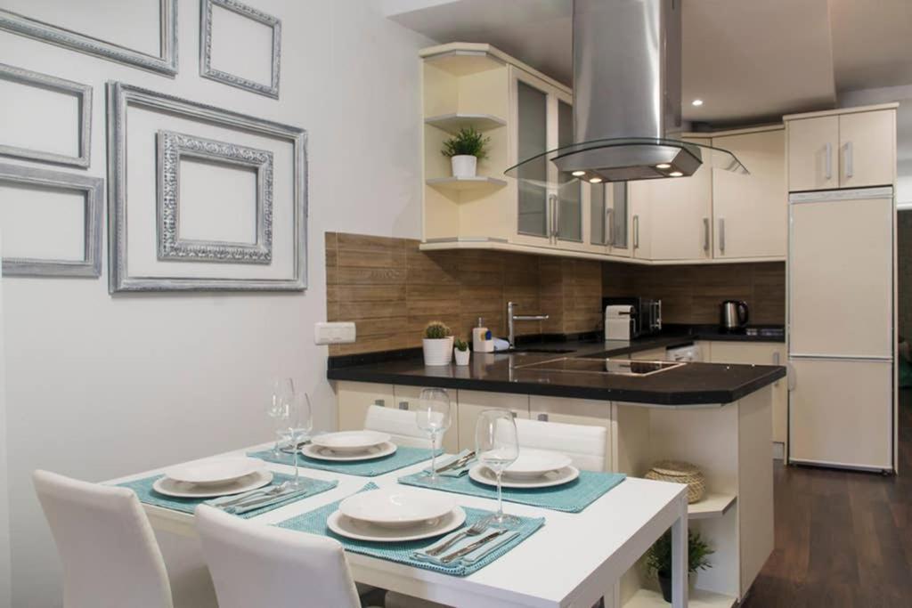 New!!! Luxury City Center & Private Terrace Μάλαγα Εξωτερικό φωτογραφία